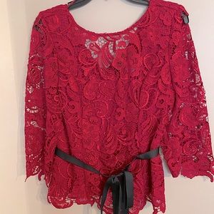 Alex Evenings red lace overlay/lined blouse